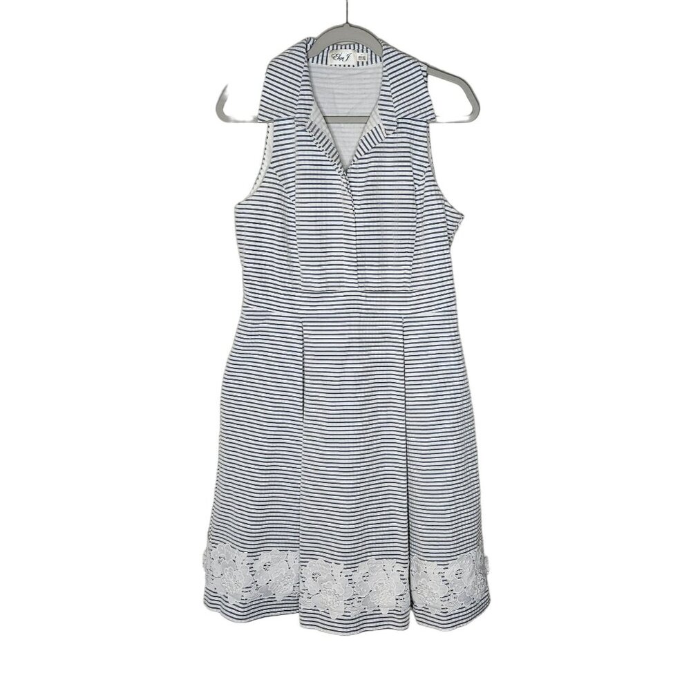 Eliza J Woman Size 10 Seersucker Fit & Flare Sleeveless Collared Dress Pleats